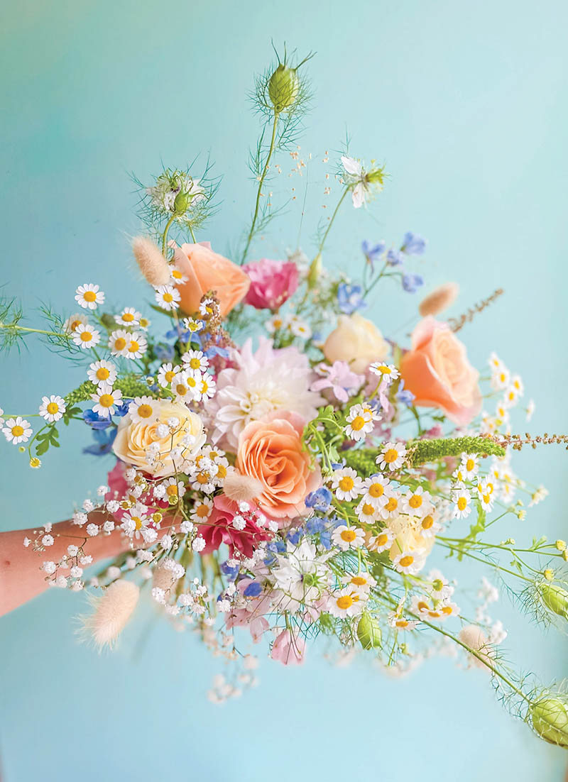 Mini: Bonnie D Ethereal Blooms