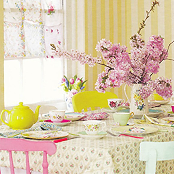 Selina Lake: Set Table